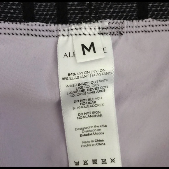 SOLD - Alphalete Criss Cross Lavender Leggings - Picture 2 of 3